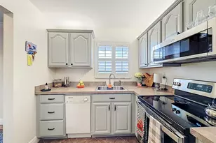 6570 Royal Palm Blvd, Margate, FL 33063 - Photo 11