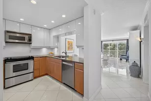 1541 S Ocean Blvd Unit, Lauderdale by the Sea, FL 33062 - Photo 13