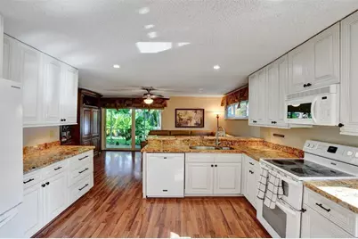 11149  Helena Dr, Cooper City, FL 33026 - Photo 21