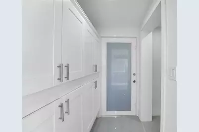 2396  Service Road, Opa-Locka, FL 33054 - Photo 21