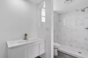 495 SE 8th St, Deerfield Beach, FL 33441 - Photo 13