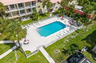 495 SE 8th St, Deerfield Beach, FL 33441 - Photo 3