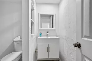 495 SE 8th St, Deerfield Beach, FL 33441 - Photo 7