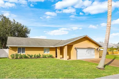 9661  Carousel Cir S, Boca Raton, FL 33434 - Photo 1