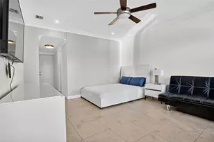 822 NE 19th Ave, Fort Lauderdale, FL 33304 - Photo 17