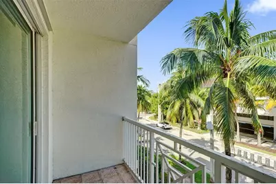 9172  Collins Ave, Unit #302, Surfside, FL 33154 - Photo 19