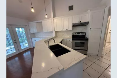 2633  Bogota Ave, Cooper City, FL 33026 - Photo 9