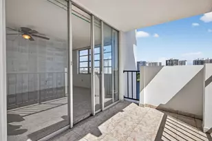 2750 NE 183rd St, Aventura, FL 33160 - Photo 31