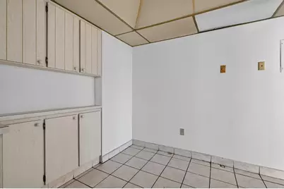 2750 NE 183rd St, Unit #911, Aventura, FL 33160 - Photo 29