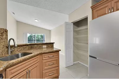 1688 SW 158th Ave, Pembroke Pines, FL 33027 - Photo 23