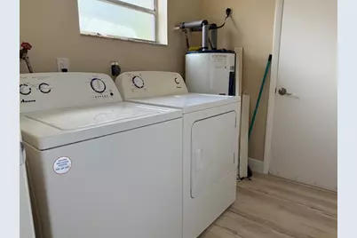 602 NE 38th St, Oakland Park, FL 33334 - Photo 21