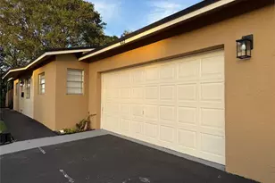 602 NE 38th St, Oakland Park, FL 33334 - Photo 3