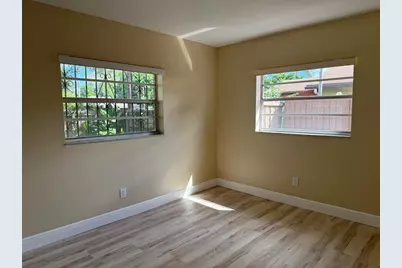 602 NE 38th St, Oakland Park, FL 33334 - Photo 15