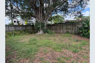 602 NE 38th St, Oakland Park, FL 33334 - Photo 25