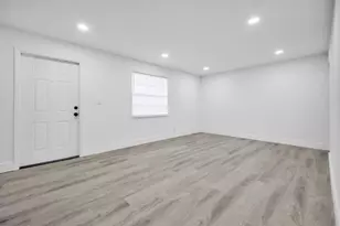 1015 NE 17th Ave, Fort Lauderdale, FL 33304 - Photo 5