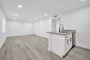 1015 NE 17th Ave, Fort Lauderdale, FL 33304 - Photo 7