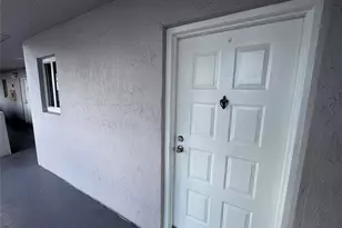 2710 W 76th St, Hialeah, FL 33016 - Photo 23