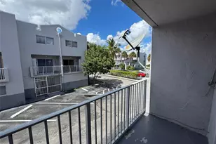 2710 W 76th St, Hialeah, FL 33016 - Photo 25