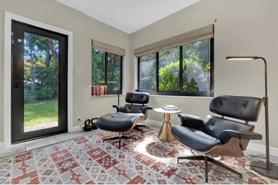 426 NE 8th Ave, Fort Lauderdale, FL 33301 - Photo 17