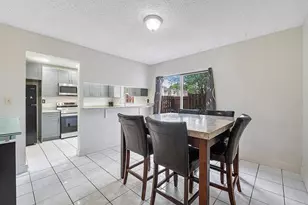 5843 Blueberry Ct, Fort Lauderdale, FL 33313 - Photo 3