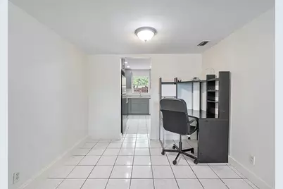 5843  Blueberry Ct, Unit #78, Fort Lauderdale, FL 33313 - Photo 5
