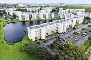 301 SE 3rd St, Dania Beach, FL 33004 - Photo 1