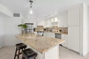 3000 Holiday Dr, Fort Lauderdale, FL 33316 - Photo 5