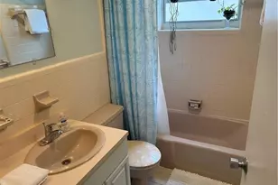 2737 NE 28th St, Pompano Beach, FL 33064 - Photo 15