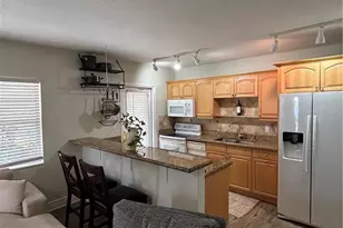 2737 NE 28th St, Pompano Beach, FL 33064 - Photo 7