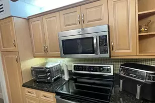 7776 Trent Dr, Fort Lauderdale, FL 33321 - Photo 13