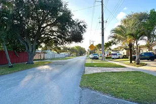 4201 Thomas St, Hollywood, FL 33021 - Photo 43