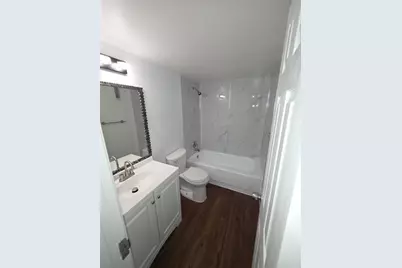 7710 NW 50th St, Unit #106, Lauderhill, FL 33351 - Photo 3