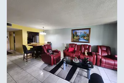 2750  Sunrise Lakes Dr, Unit #112, Sunrise, FL 33322 - Photo 3