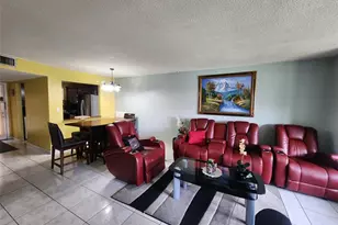 2750 Sunrise Lakes Dr Unit, Sunrise, FL 33322 - Photo 3