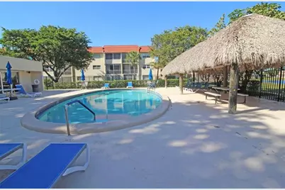 2750  Sunrise Lakes Dr, Unit #112, Sunrise, FL 33322 - Photo 17