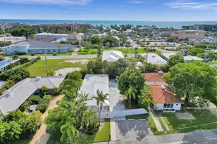 4422 Sea Grape Dr, Lauderdale by the Sea, FL 33308 - Photo 27