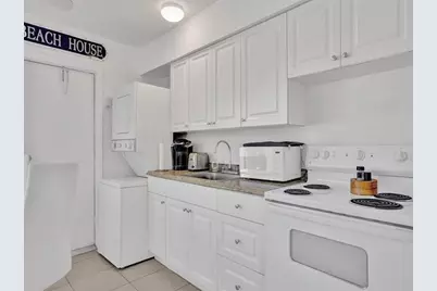 4422  Seagrape Dr, Unit #1, Lauderdale by the Sea, FL 33308 - Photo 13