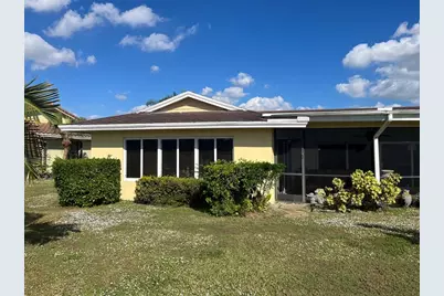 5728 S Bayberry Ln, Tamarac, FL 33319 - Photo 17