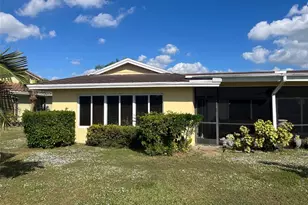 5728 S Bayberry Ln, Tamarac, FL 33319 - Photo 17