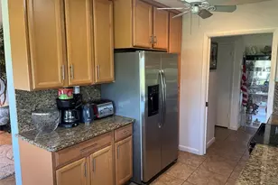 5728 S Bayberry Ln, Tamarac, FL 33319 - Photo 3