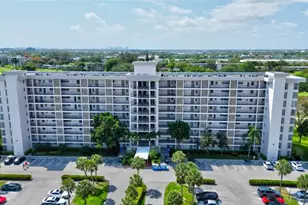 3050 N Palm Aire Dr, Pompano Beach, FL 33069 - Photo 1