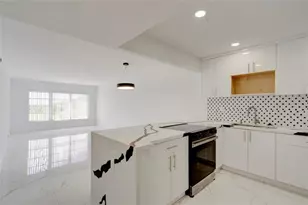3050 N Palm Aire Dr, Pompano Beach, FL 33069 - Photo 17
