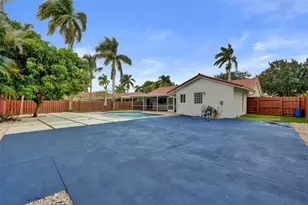 9540 NW 13th St, Plantation, FL 33322 - Photo 57