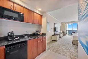 18001 Collins Ave, North Miami Beach, FL 33160 - Photo 23