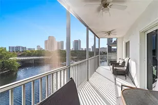 300 Diplomat Pkwy, Hallandale Beach, FL 33009 - Photo 19