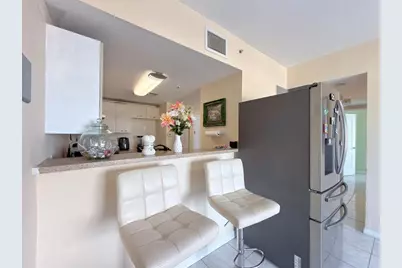 2217 NW 7th St, Unit #901, Miami, FL 33125 - Photo 7