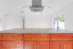 8241 SW 3rd Ct, North Lauderdale, FL 33068 - Photo 5