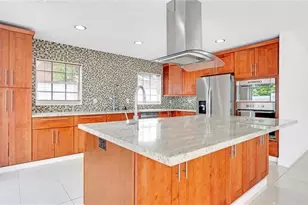 8241 SW 3rd Ct, North Lauderdale, FL 33068 - Photo 3