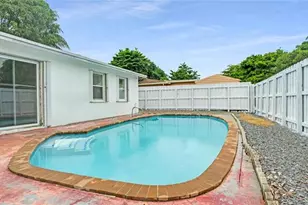 8241 SW 3rd Ct, North Lauderdale, FL 33068 - Photo 23