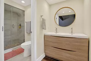 721 E Coco Plum Cir, Plantation, FL 33324 - Photo 27